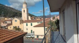 RIF. 187 B BORGHETTO SANTO SPIRITO SPAZIOSO TRILOCALE CON VISTA APERTA E SOLEGGIATA € 220000