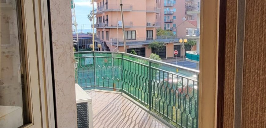 RIF. 229 B BORGHETTO S.S. BILOCALEIN VIA PONTI BALCONE VISTA MARE E CANTINA € 171000