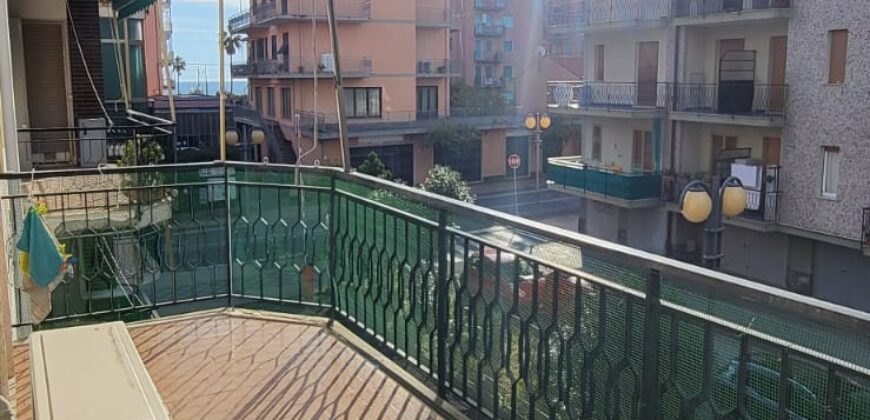 RIF. 229 B BORGHETTO S.S. BILOCALEIN VIA PONTI BALCONE VISTA MARE E CANTINA € 171000