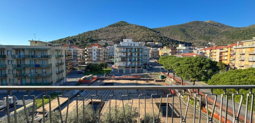 RIF. 242 B – BORGHETTO S.S. VIA GIARDINI BILOCALE OTTIME CONDIZIONI CON SPLENDIDA BALCONATA € 178000