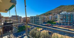 RIF. 242 B – BORGHETTO S.S. VIA GIARDINI BILOCALE OTTIME CONDIZIONI CON SPLENDIDA BALCONATA € 178000